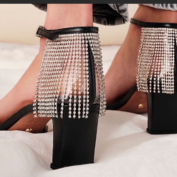 Vicenza All that Shimmers Fringe Boho sandals👡 - Picture 2 of 7